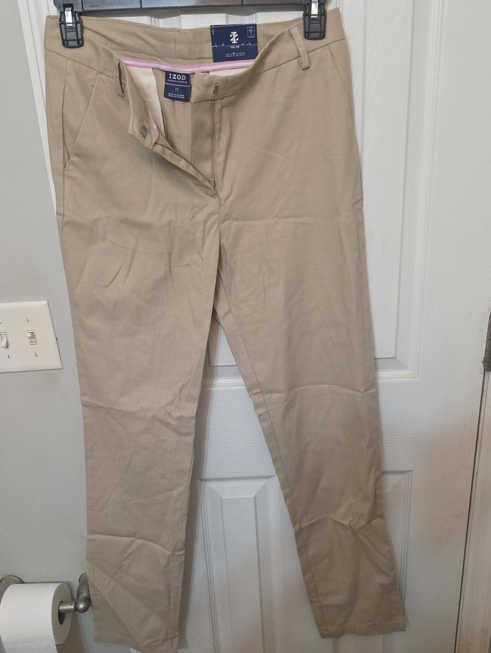 Izod Women's Tan Straight Fit Chino Pants
